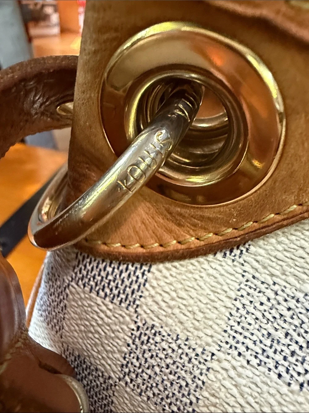 Louis Vuitton Damier hobo